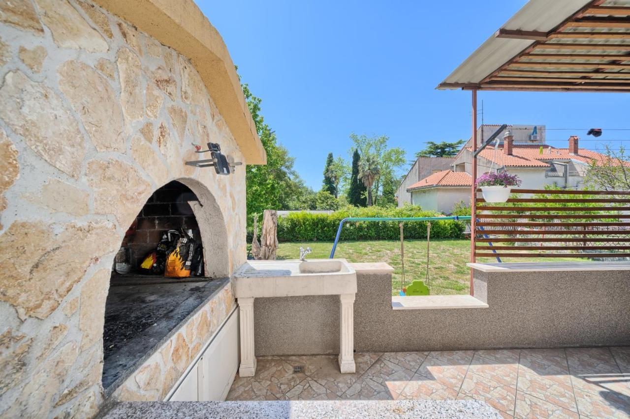 Mestrovic With Heated Swiming Pool- Near Split Kaštela