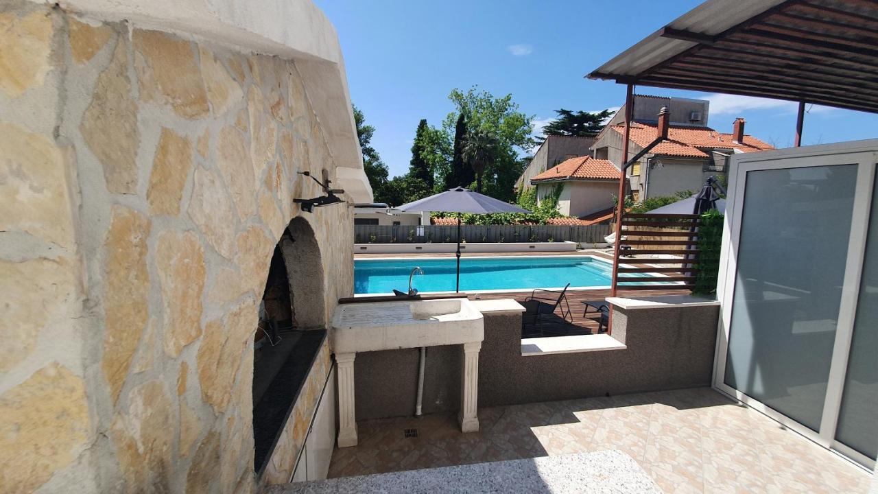 Mestrovic With Heated Swiming Pool- Near Split