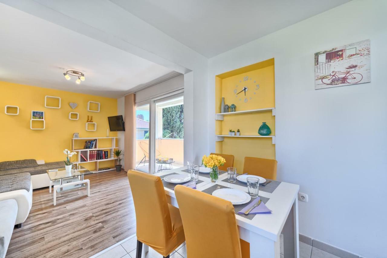 Apartament Mestrovic With Heated Swiming Pool- Near Split