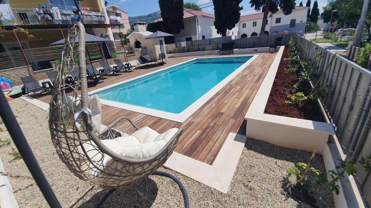 Apartment Mestrovic With Heated Swiming Pool- Near Split