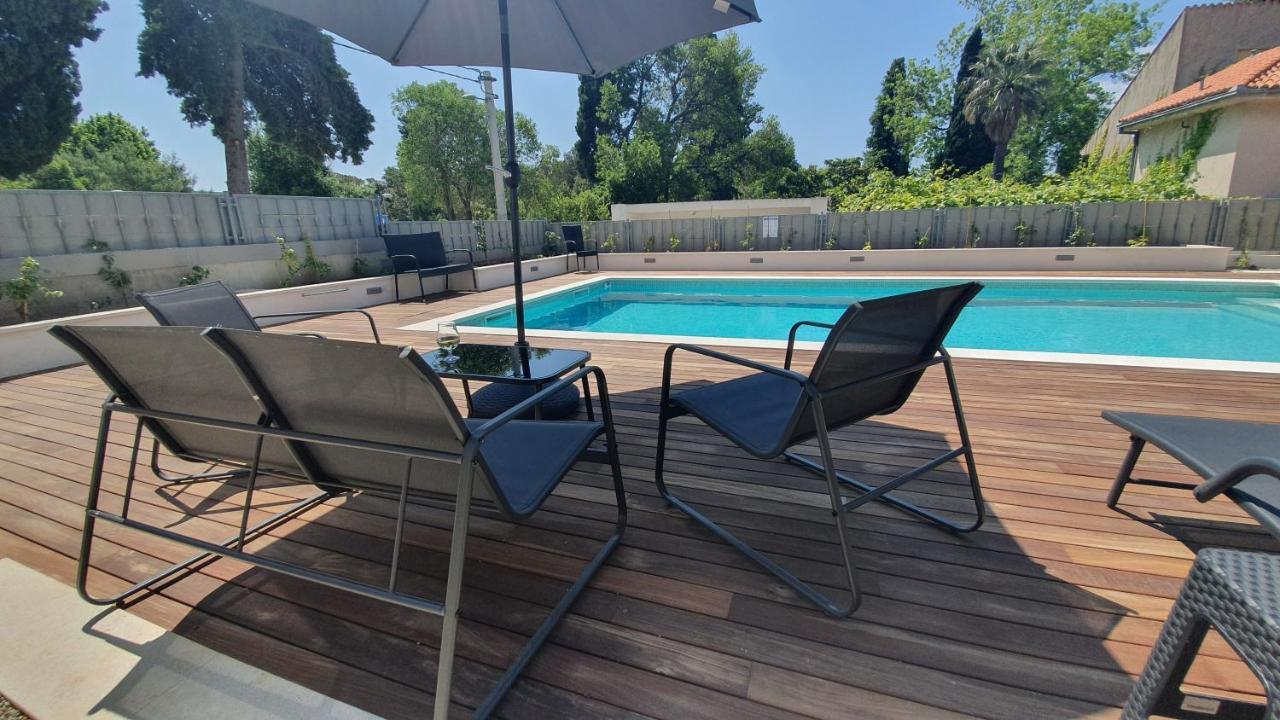 Apartment Mestrovic With Heated Swiming Pool- Near Split Kastela