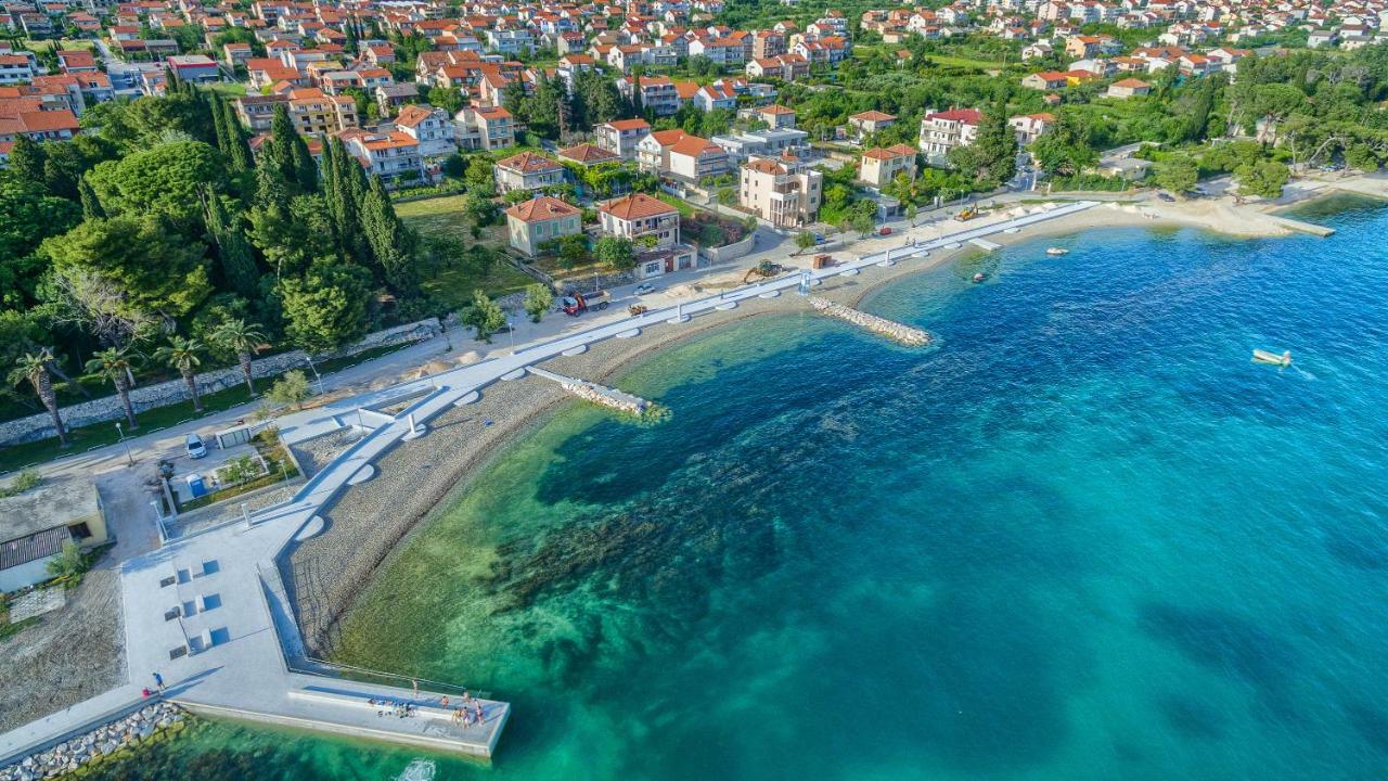 Mestrovic With Heated Swiming Pool- Near Split
