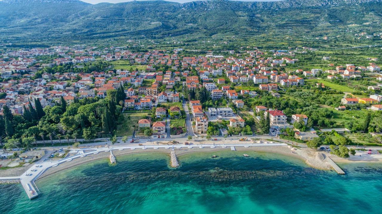 Apartment Mestrovic With Heated Swiming Pool- Near Split Kastela